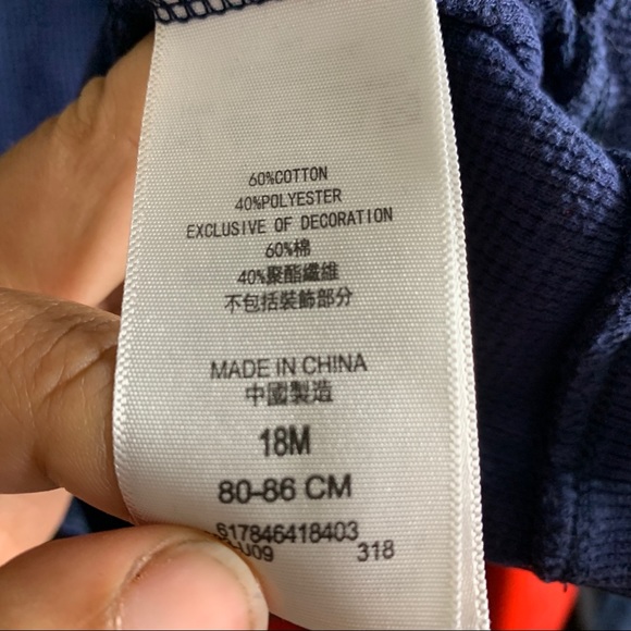 Levi’s- Navy Blue Long Sleeve Onesie size 18M - Picture 13 of 13